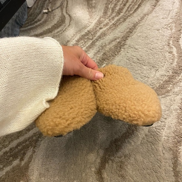 Jenni Kayne Women’s Sterling Mules in Natural Tan Size 39
Shoes - Picture 6 of 7